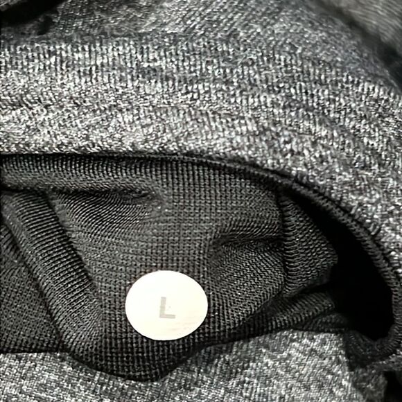 Lululemon Dk Grey Sweat Pants. Great Condition size L - Picture 9 of 12